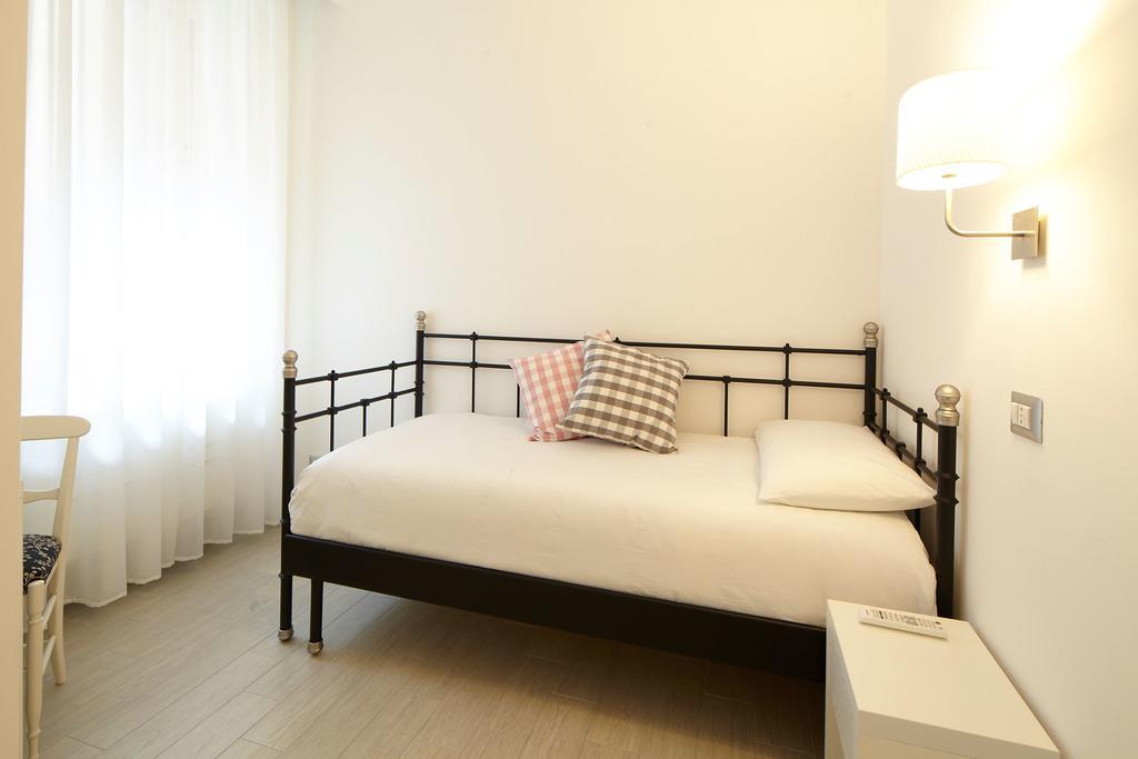 Affittacamere Arosio Monza Habitación foto